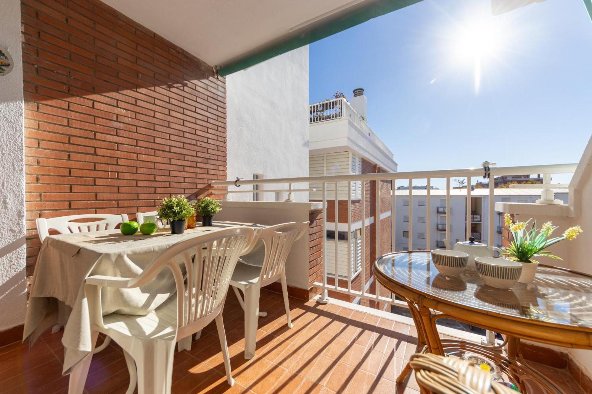 Apartamentos Atlas IV Салоу Экстерьер фото